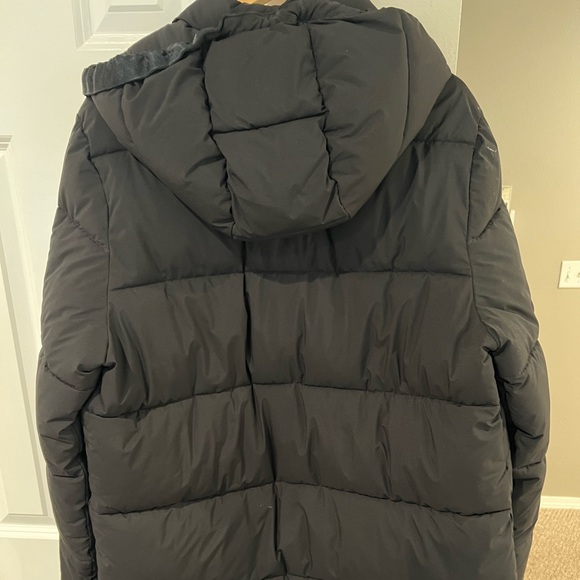 Men’s Abercrombie Long Black Puffer - Picture 2 of 5